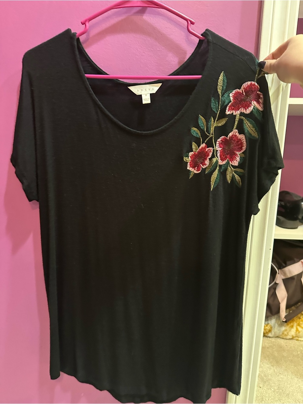 Black Floral Embroidered Short Sleeve Tee